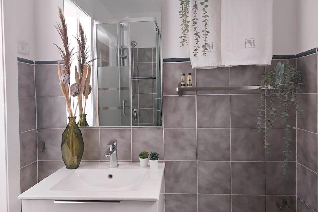 רומא Terrace Mariu Apartment מראה חיצוני תמונה